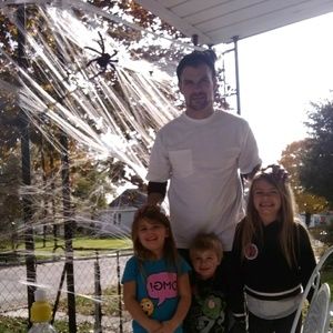 Meet your Posher, Travis